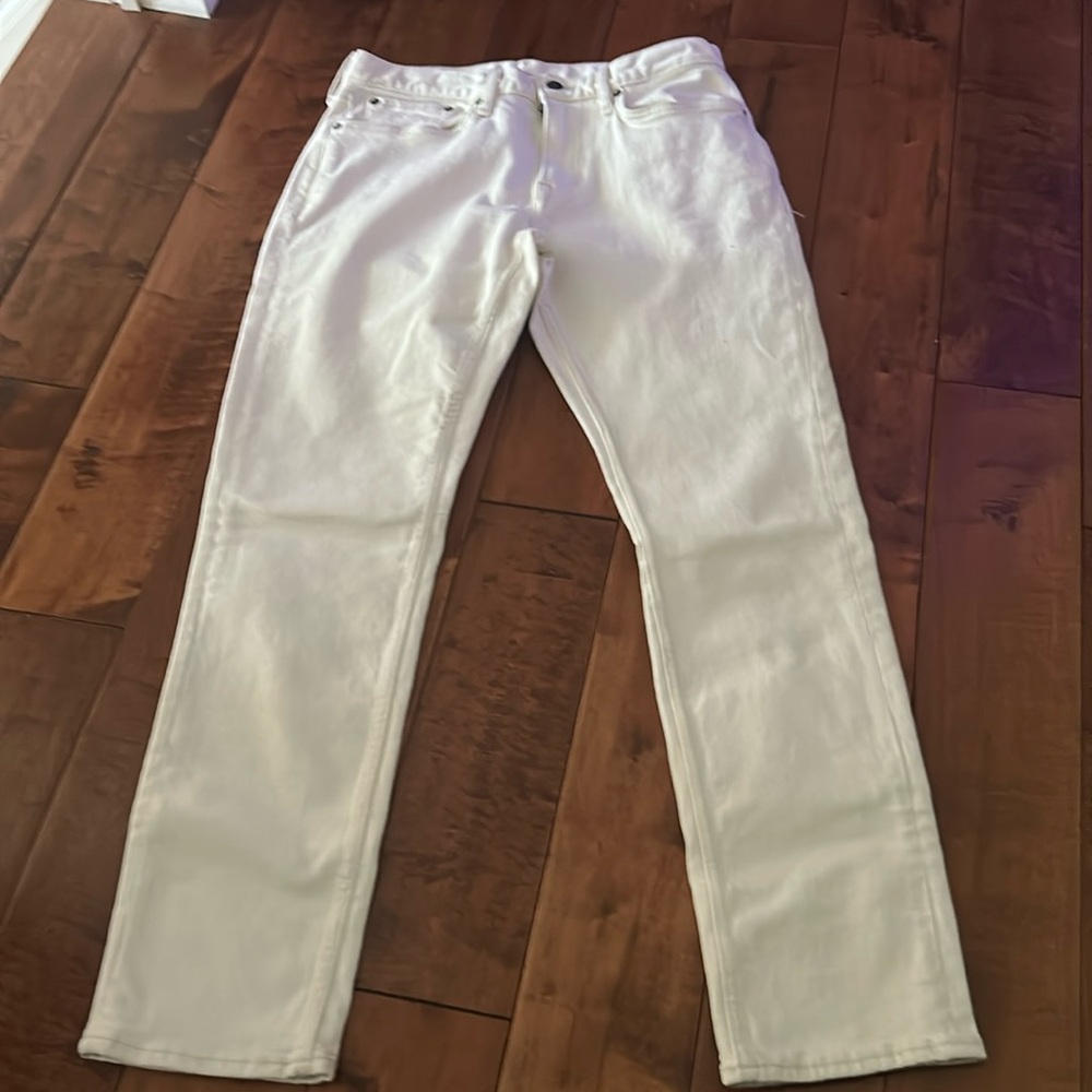 30x30 Old Navy Men's Slim Jeans - off white